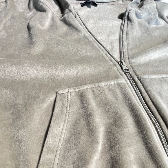 Dynamite Gray Cropped Hoodie - Picture 2 of 7